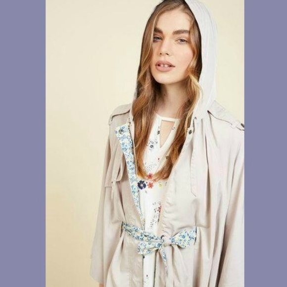 ModCloth Taupe French Quarter Explorer Hooded Cape - Picture 2 of 7